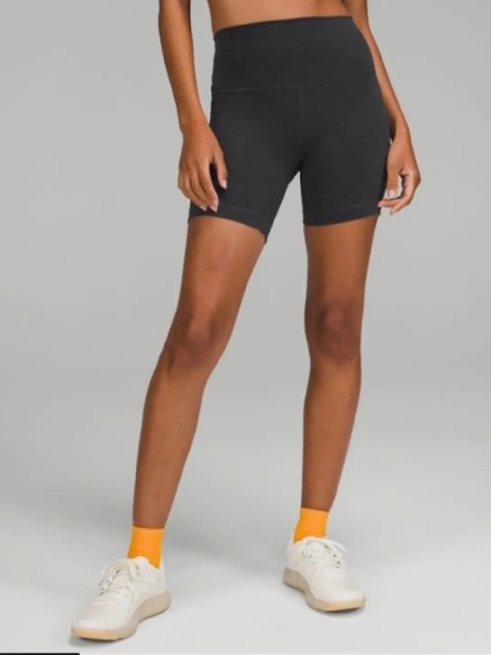 Lululemon Wunder Train High-Rise Short 6" size 4 greyish black